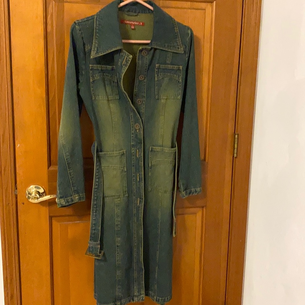 Women long Jean over coat